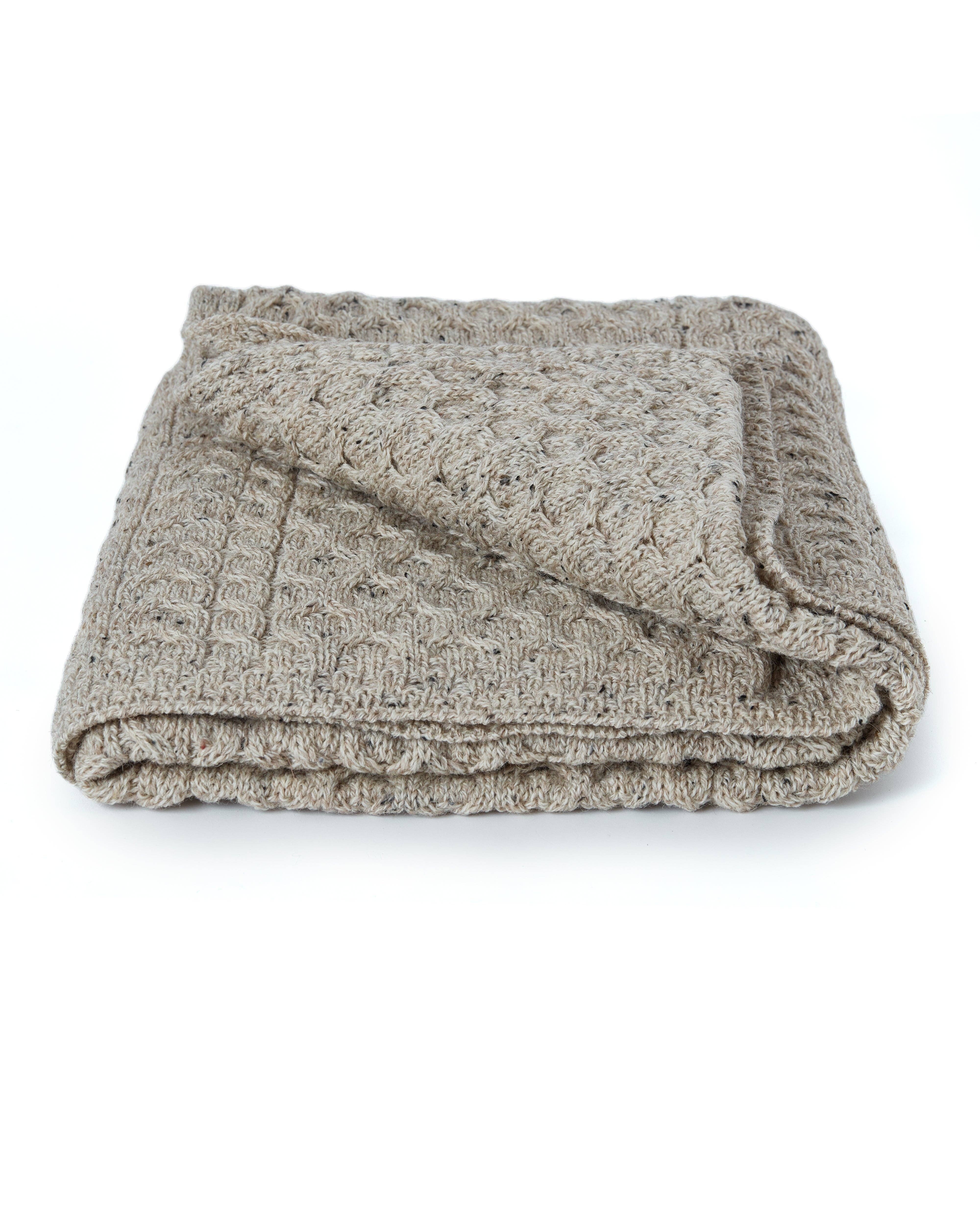 Bertra Aran Classic Wool Blanket -  Flecked Oat - Image 4