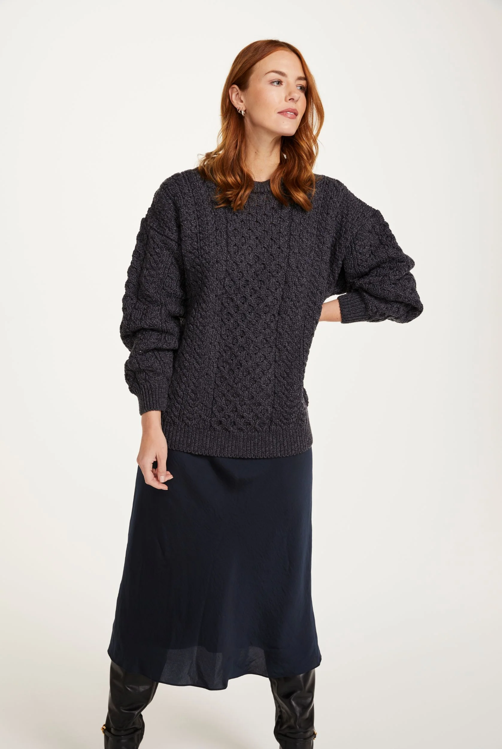 Inisheer Traditional Ladies Merino Aran Sweater - Charcoal - Image 3